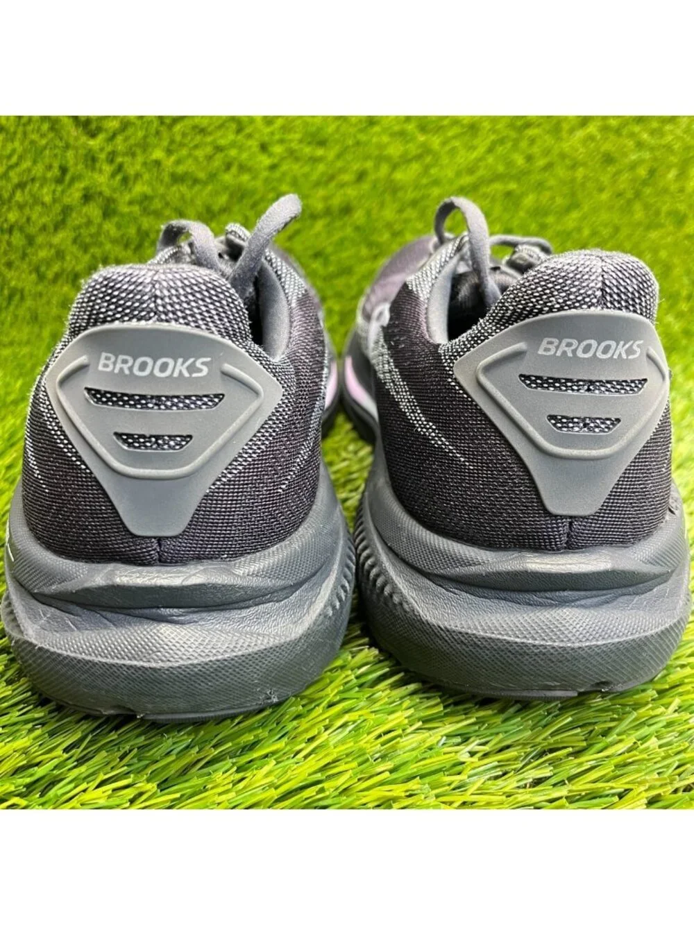 Brooks Ghost 17 Womens Size 10 Gray Black Purple Athletic Running Shoes Sneakers